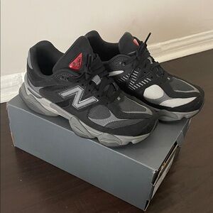New Balance Black and White Athletic Shoes